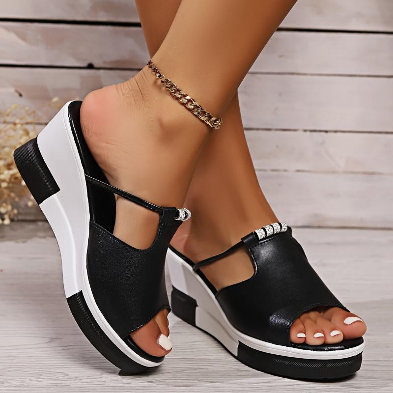 DAISY™  Chic Comfort Platform Sandals