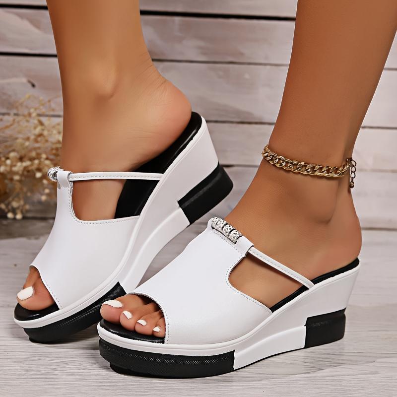 DAISY™  Chic Comfort Platform Sandals