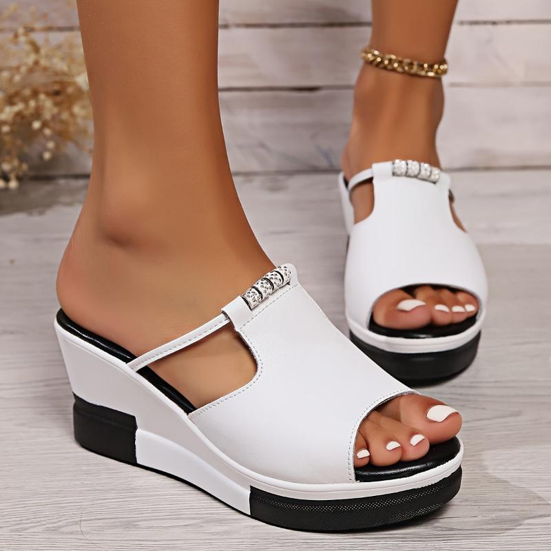 DAISY™  Chic Comfort Platform Sandals